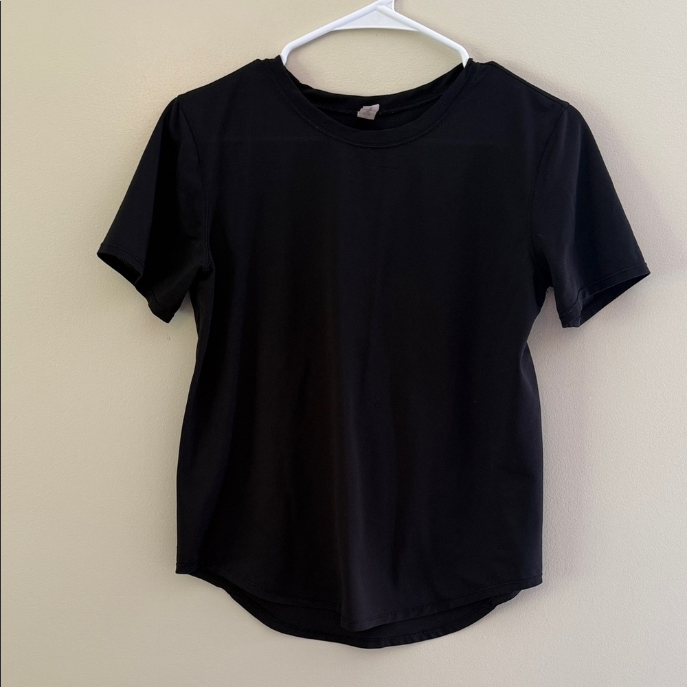 Lululemon Train to Be Short Sleeve Shirt Black Size 6